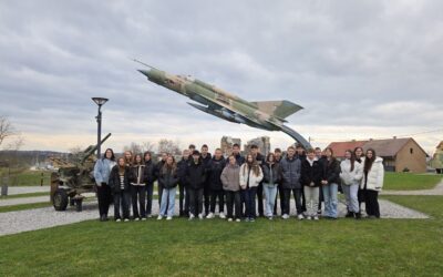 Terenska nastava osmaša u Karlovcu